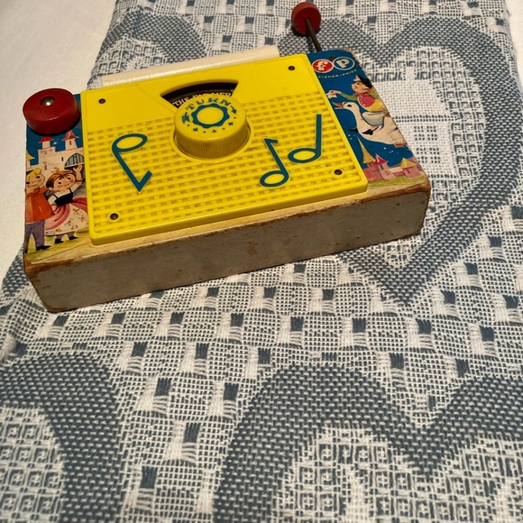 Fisher Price toys TV-radio farmer and Chatham throw - Picture 3 of 13